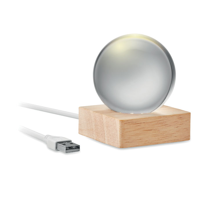 Szklana kula ze światłem LED na drewnianej podstawie ładowana USB