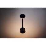 Aluminiowa lampa stołowa - obrazek 10