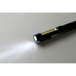 Magnetyczna latarka LED - obrazek 9