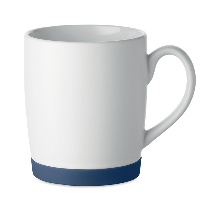 Biały matowy kubek ceramiczny z silikonową podstawą